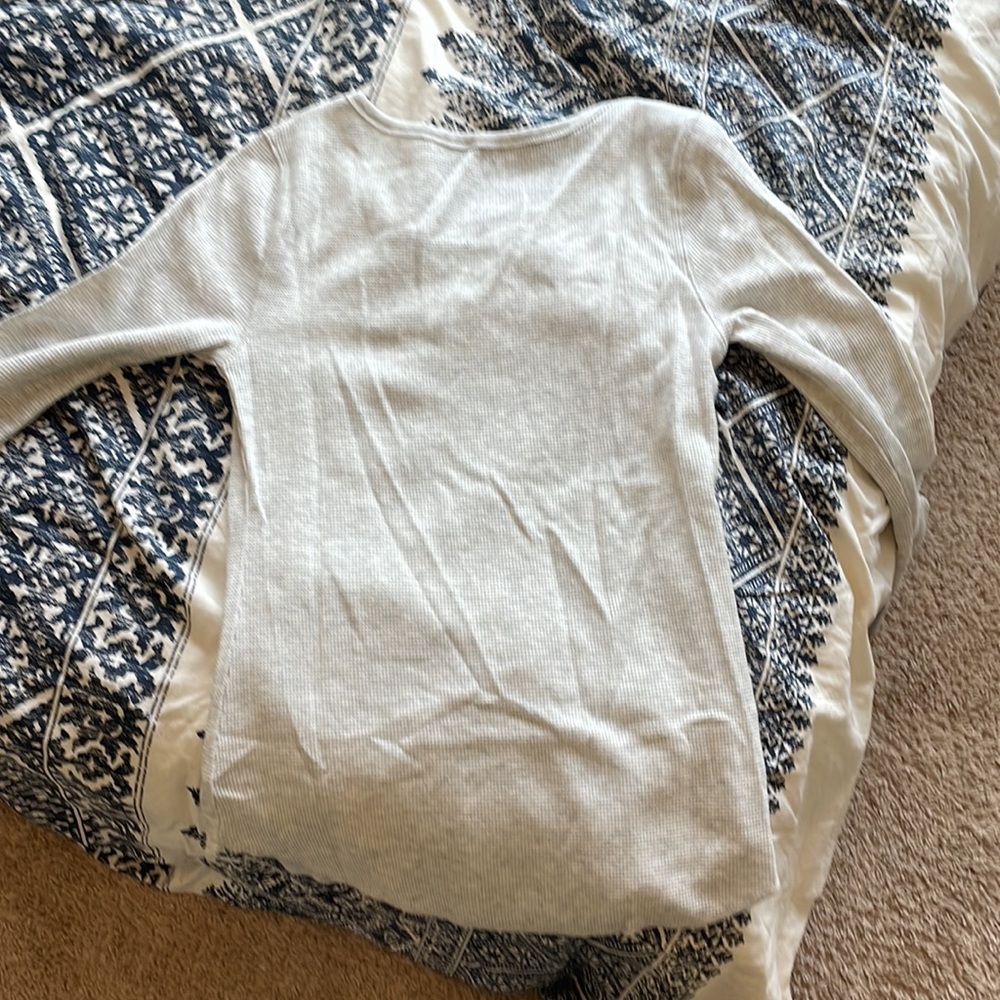 long sleeve - Picture 2 of 2